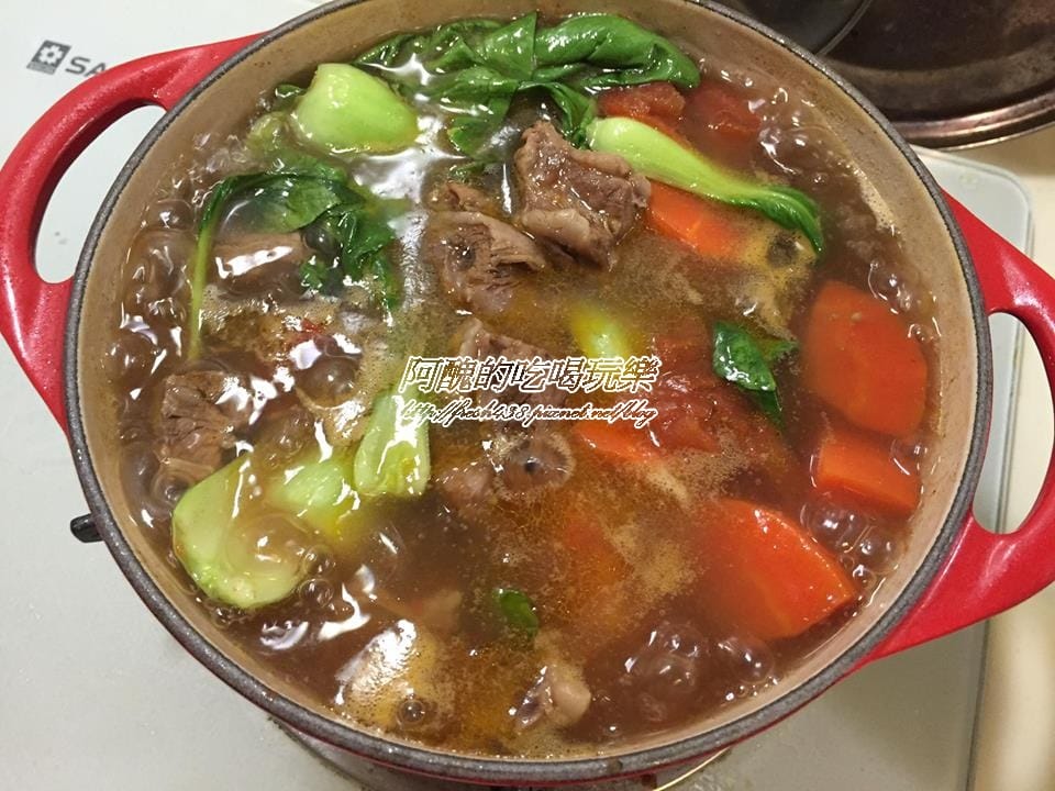 加浮水印番茄牛肉燴飯 加浮水印番茄牛肉燴飯