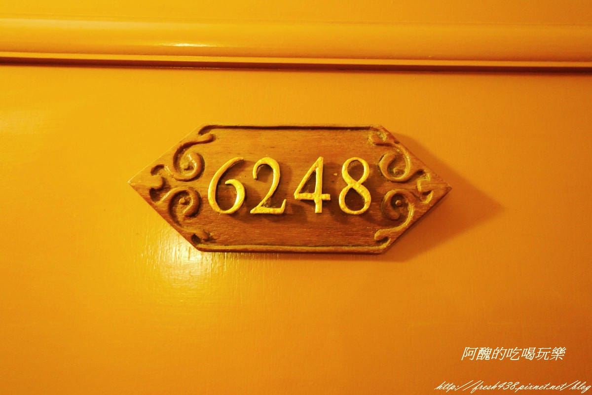 P1840289