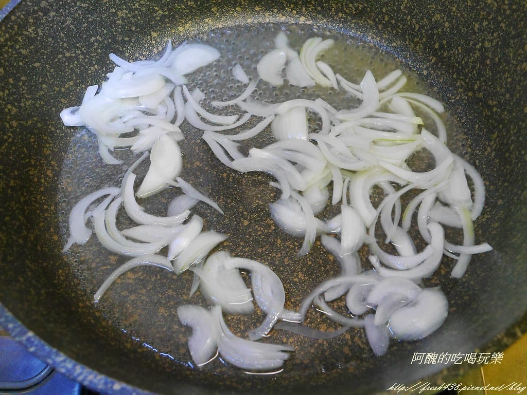 蜜汁燒肉片,十分鐘快速上菜,新手也能煮出超級美味的料理。 - 第7張圖 P2110505