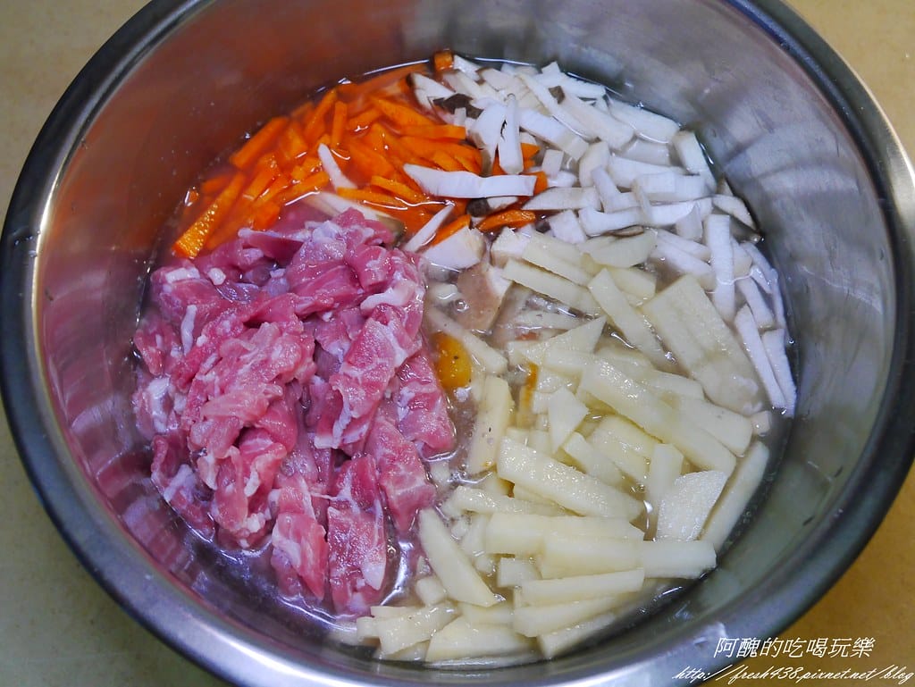 【電鍋料理】馬鈴薯炊飯,一鍵按下就搞定,餵飽全家超輕鬆。 - 第5張圖 P2120166