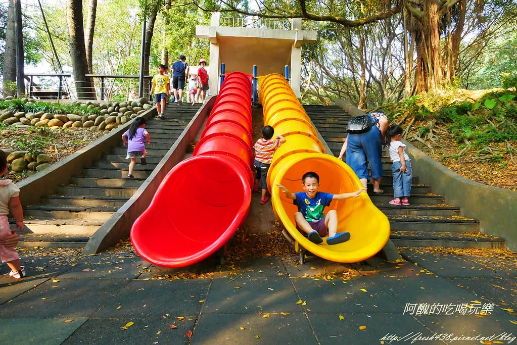 【桃園一日遊景點】虎頭山公園:奧爾森林學堂,提供免費停車、烤肉及野餐,多樣化遊樂設施與步道,免費溜小孩的超讚地方! - 第46張圖 P1270284