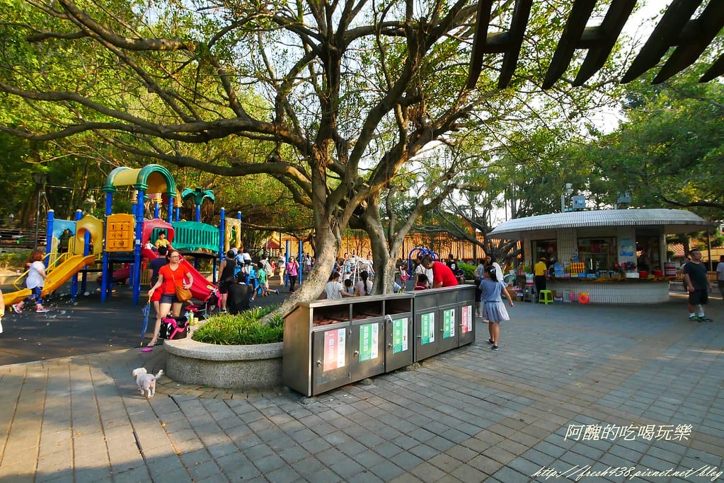 【桃園一日遊景點】虎頭山公園:奧爾森林學堂,提供免費停車、烤肉及野餐,多樣化遊樂設施與步道,免費溜小孩的超讚地方! - 第23張圖 P1270260