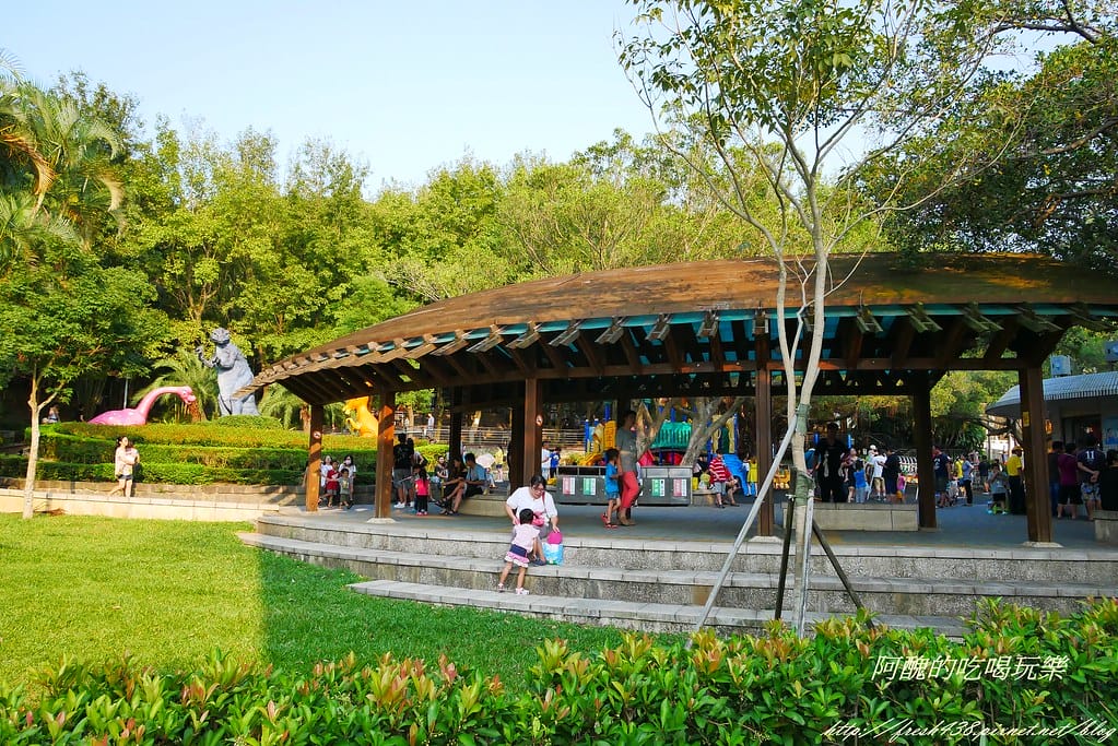 【桃園一日遊景點】虎頭山公園:奧爾森林學堂,提供免費停車、烤肉及野餐,多樣化遊樂設施與步道,免費溜小孩的超讚地方! - 第21張圖 P1270305