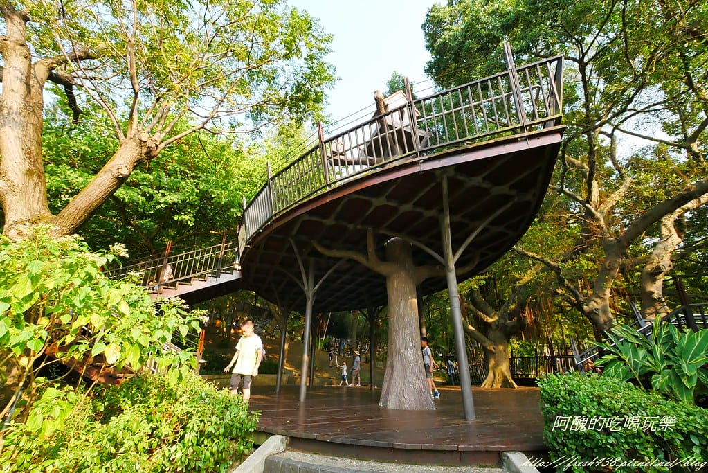 【桃園一日遊景點】虎頭山公園:奧爾森林學堂,提供免費停車、烤肉及野餐,多樣化遊樂設施與步道,免費溜小孩的超讚地方! - 第15張圖 P1270258