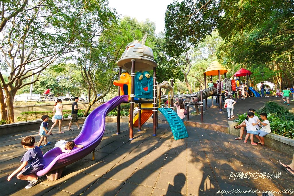 【桃園一日遊景點】虎頭山公園:奧爾森林學堂,提供免費停車、烤肉及野餐,多樣化遊樂設施與步道,免費溜小孩的超讚地方! - 第39張圖 P1270245