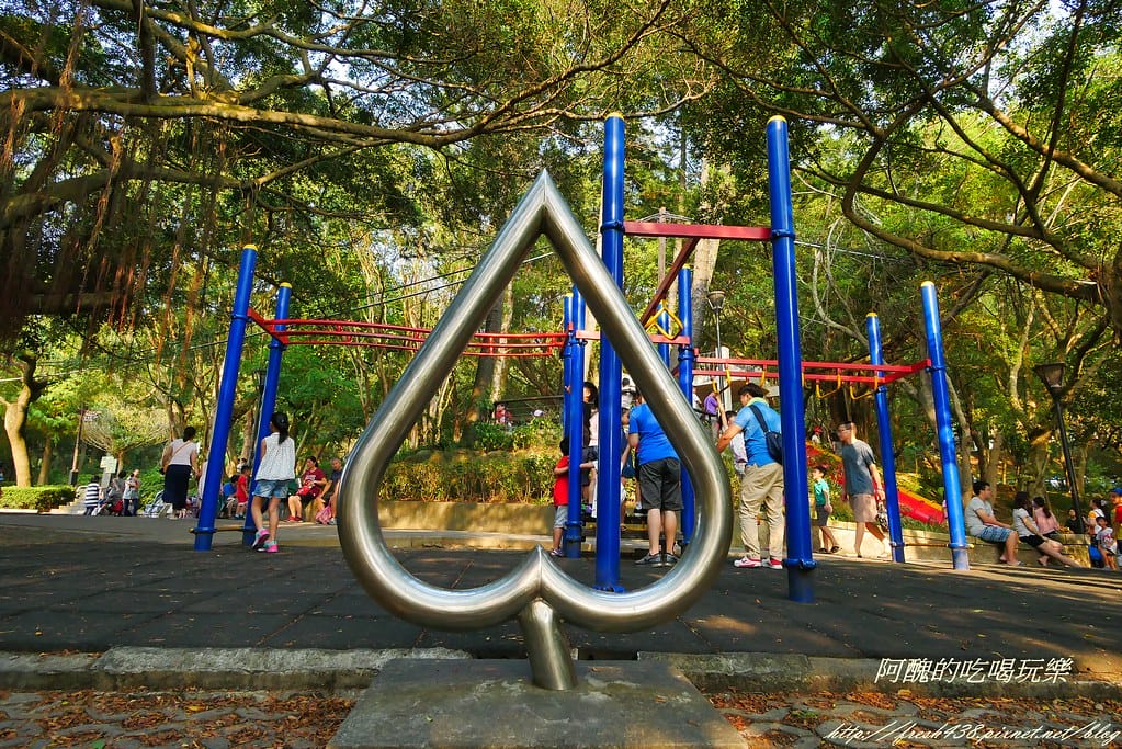 【桃園一日遊景點】虎頭山公園:奧爾森林學堂,提供免費停車、烤肉及野餐,多樣化遊樂設施與步道,免費溜小孩的超讚地方! - 第42張圖 P1270253