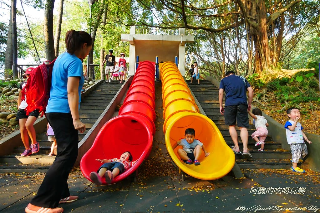 【桃園一日遊景點】虎頭山公園:奧爾森林學堂,提供免費停車、烤肉及野餐,多樣化遊樂設施與步道,免費溜小孩的超讚地方! - 第47張圖 P1270288