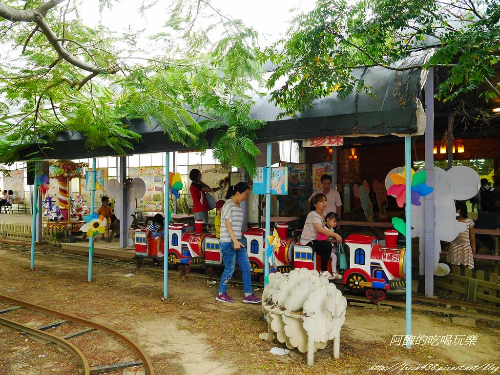 【桃園一日遊景點】向陽農場,免費入園且免費停車,烤肉控窯兼賞花,餵食動物超有趣,親子活動超多元! - 第38張圖 P2120127