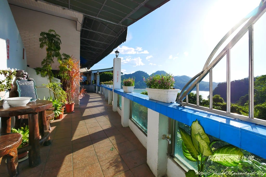 【桃園美食】大溪湖畔,擁有絕美景緻的環湖餐廳,欣賞美景、喝下午茶的超讚地點。 - 第15張圖 P1270337