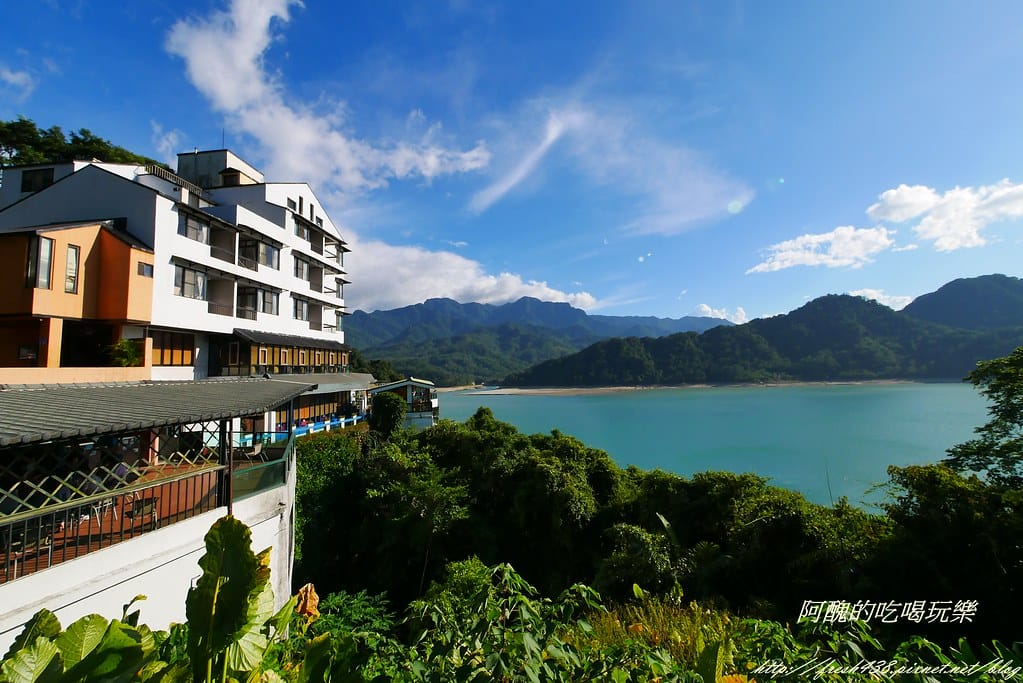 【桃園美食】大溪湖畔,擁有絕美景緻的環湖餐廳,欣賞美景、喝下午茶的超讚地點。 - 第4張圖 P1270313