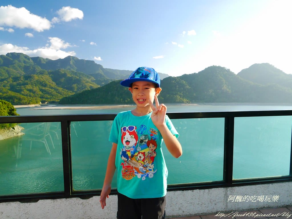 【桃園美食】大溪湖畔,擁有絕美景緻的環湖餐廳,欣賞美景、喝下午茶的超讚地點。 - 第48張圖 P2120452