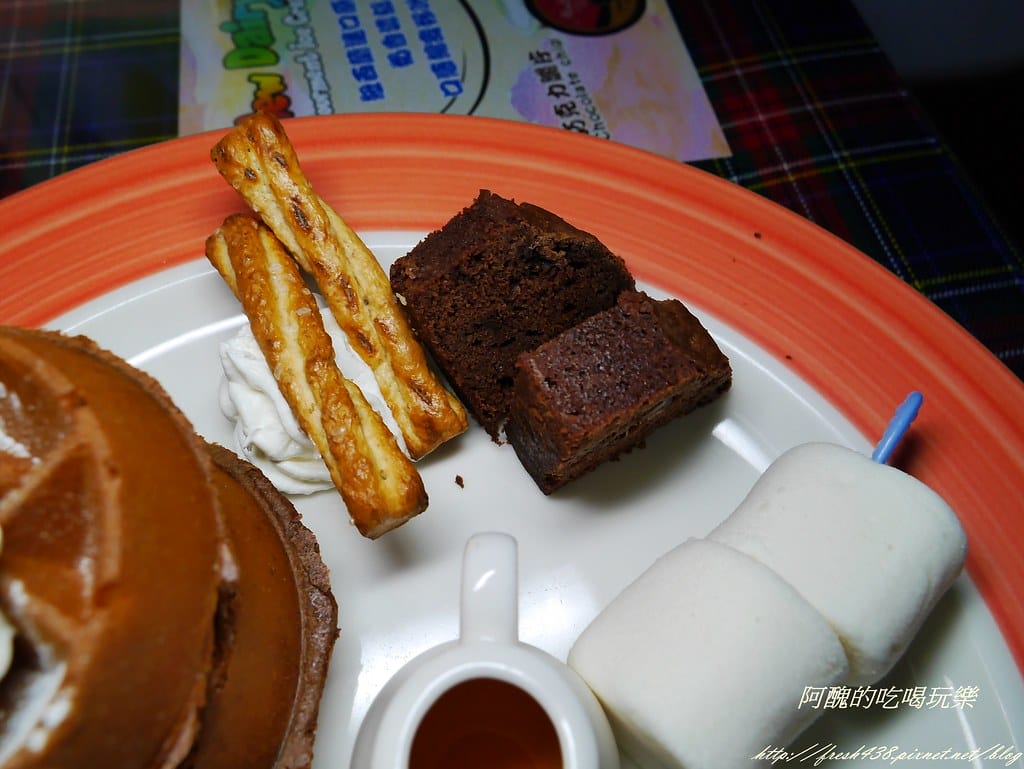 【桃園美食】大溪湖畔,擁有絕美景緻的環湖餐廳,欣賞美景、喝下午茶的超讚地點。 - 第34張圖 P2120399