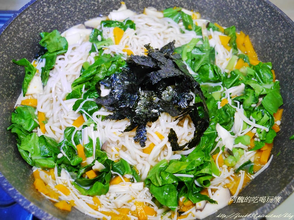 【素食料理】十分鐘時蔬炒麵,加了秘密武器,更加香醇美味喔! - 第17張圖 P2120248