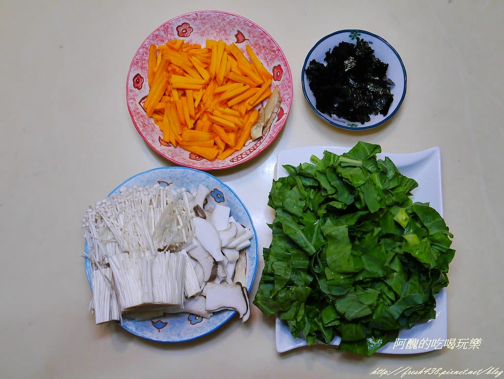 【素食料理】十分鐘時蔬炒麵,加了秘密武器,更加香醇美味喔! - 第3張圖 P2120218