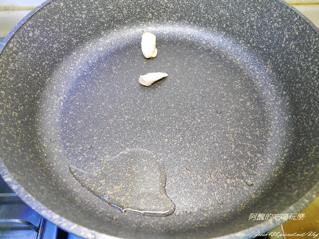 【素食料理】十分鐘時蔬炒麵,加了秘密武器,更加香醇美味喔! - 第6張圖 P2120224