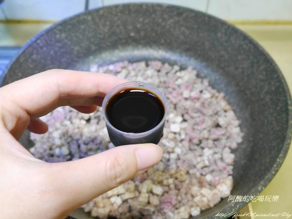 【健脾益胃食譜】芋頭肉末,簡單快速又下飯的料理,想減重,就來吃芋頭吧! - 第5張圖 P2130625