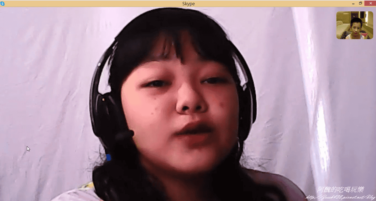 3 3