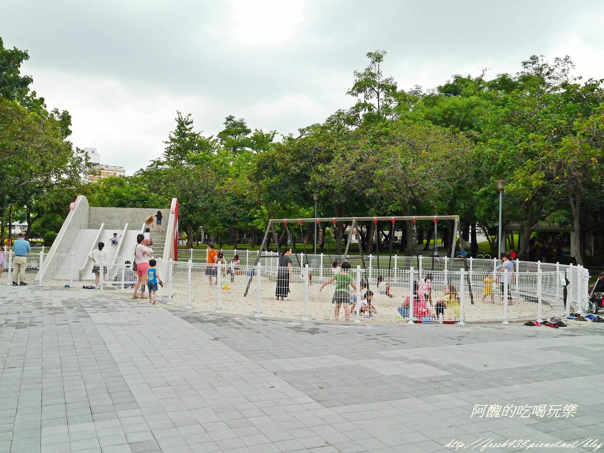 P2380890