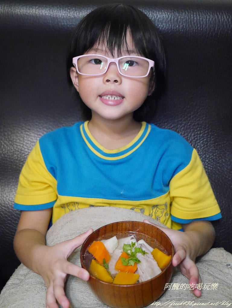 【電鍋食譜】止咳三寶湯,顧氣管、抗過敏的超棒料理。 - 第11張圖 P2400461
