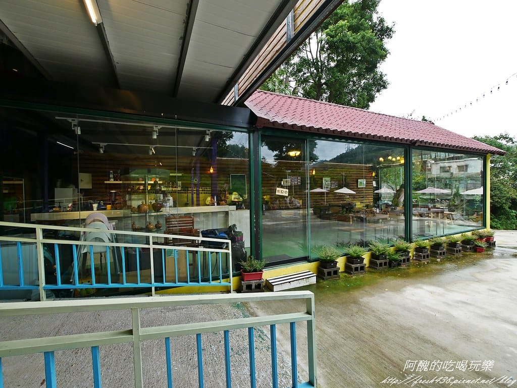 【桃園親子餐廳】7號驛站,位於大溪慈湖旁的景觀餐廳,手作餐點超美味,還有沙坑與賽車讓孩子樂不思蜀。 - 第33張圖 P1430862