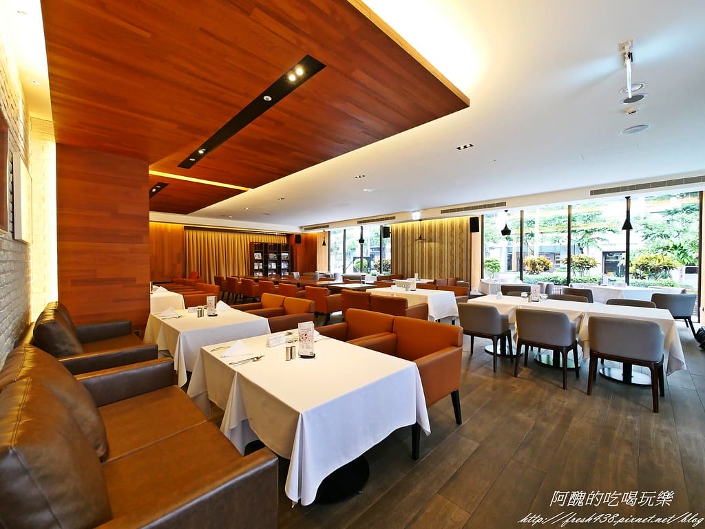 【台北住宿】宜家商旅,房間超大、溫馨舒適,早餐多元又豐盛,完全顛覆商旅小而窄的印象。 - 第50張圖 P1440592