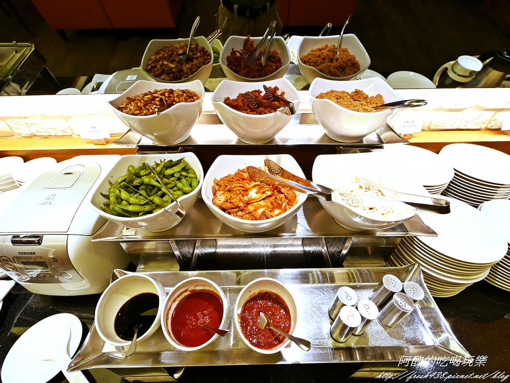【台北住宿】宜家商旅,房間超大、溫馨舒適,早餐多元又豐盛,完全顛覆商旅小而窄的印象。 - 第55張圖 P1440586