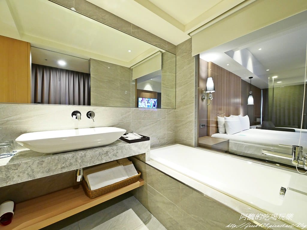 【台北住宿】宜家商旅,房間超大、溫馨舒適,早餐多元又豐盛,完全顛覆商旅小而窄的印象。 - 第38張圖 P1440540