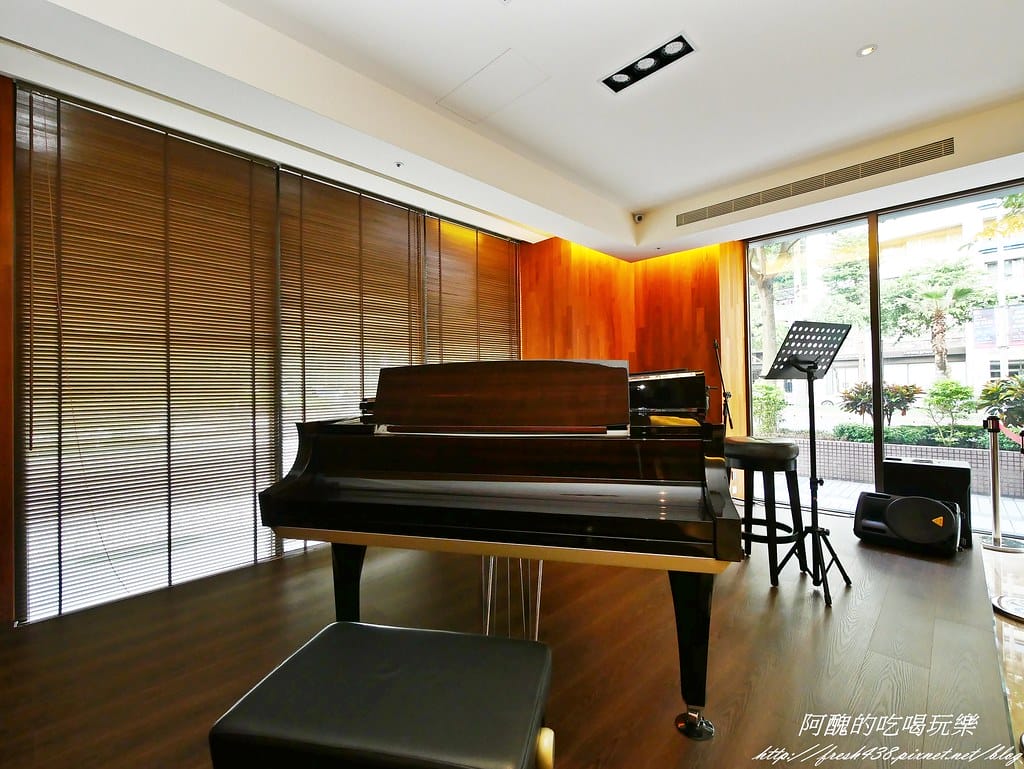 【台北住宿】宜家商旅,房間超大、溫馨舒適,早餐多元又豐盛,完全顛覆商旅小而窄的印象。 - 第12張圖 P1440464