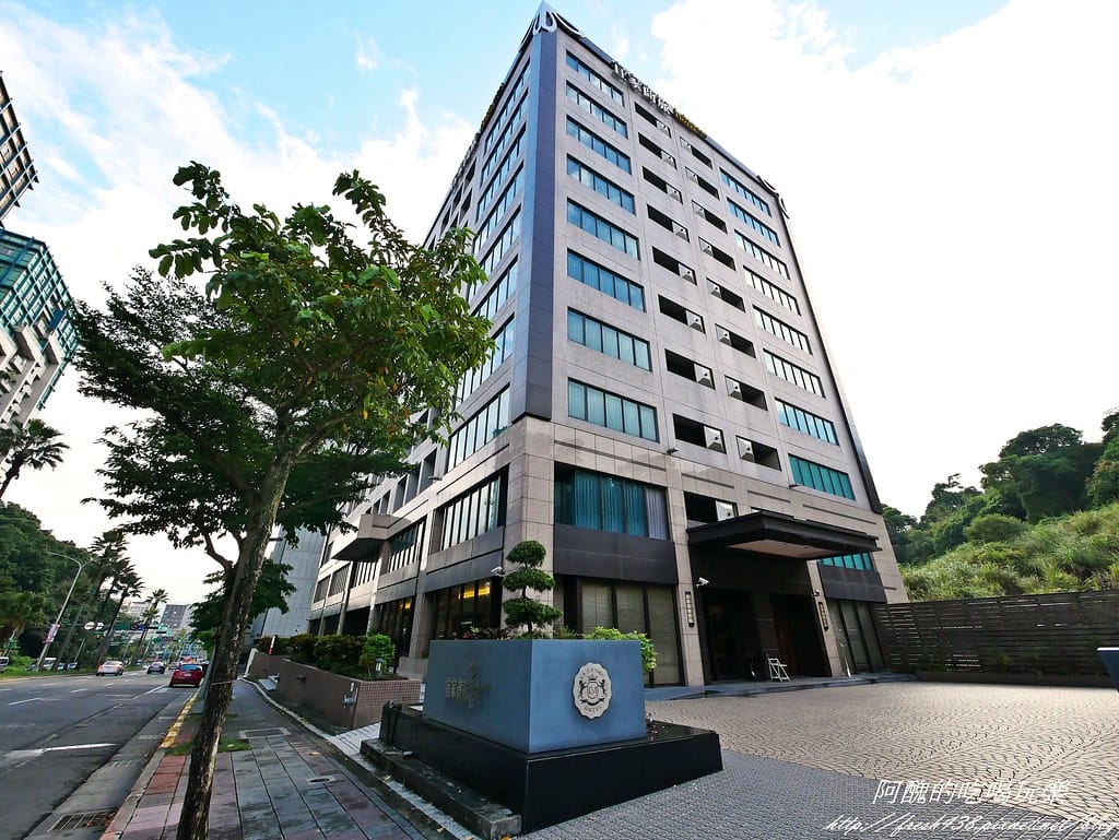 【台北住宿】宜家商旅,房間超大、溫馨舒適,早餐多元又豐盛,完全顛覆商旅小而窄的印象。 - 第4張圖 P1440450