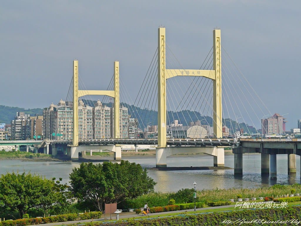 P2410364
