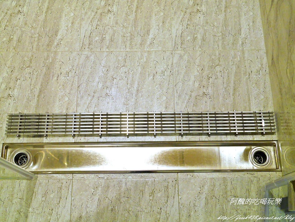 P2410310