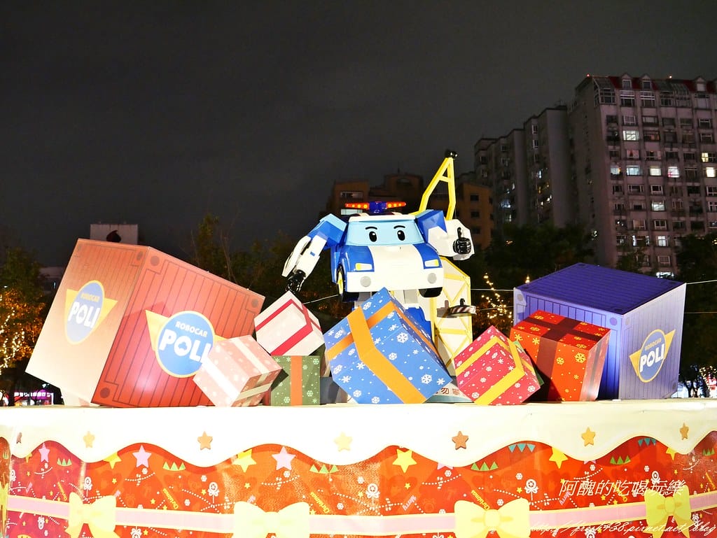 【新北市免費景點】2018新北市歡樂耶誕城,詳細活動、交通資訊、主燈介紹,玩樂全攻略! - 第57張圖 P1450455