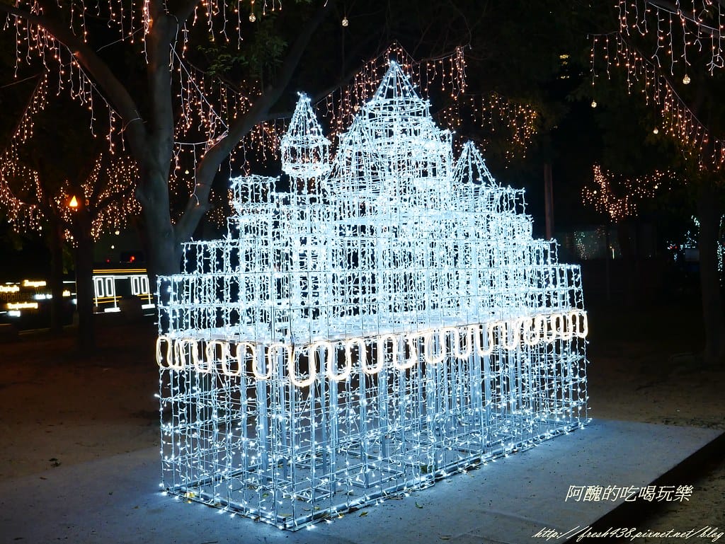 【新北市免費景點】2018新北市歡樂耶誕城,詳細活動、交通資訊、主燈介紹,玩樂全攻略! - 第68張圖 P1450482
