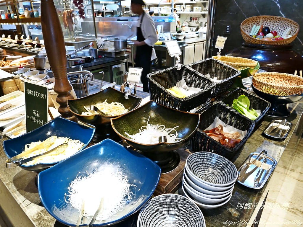【新北美食推薦】Mega 50,歲末饗宴最佳聚會地點,盡覽板橋夜景,還有2018新北市歡樂耶誕城與您同歡! - 第25張圖 P1450603