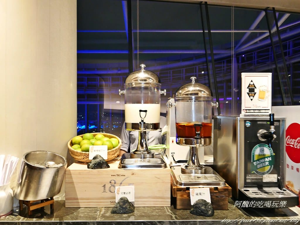 【新北美食推薦】Mega 50,歲末饗宴最佳聚會地點,盡覽板橋夜景,還有2018新北市歡樂耶誕城與您同歡! - 第35張圖 P1450604