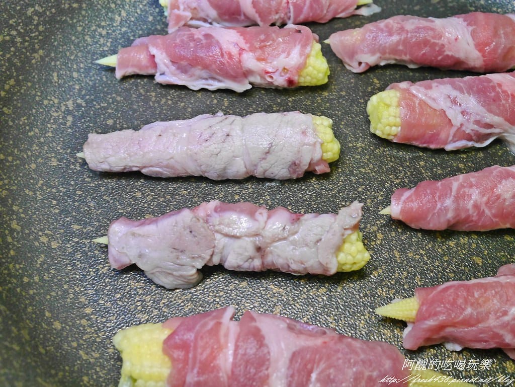 玉米筍肉捲,鹹鹹甜甜超好吃,新手必學、零失敗料理! - 第8張圖 P2430042