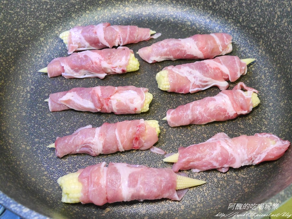 玉米筍肉捲,鹹鹹甜甜超好吃,新手必學、零失敗料理! - 第7張圖 P2430041