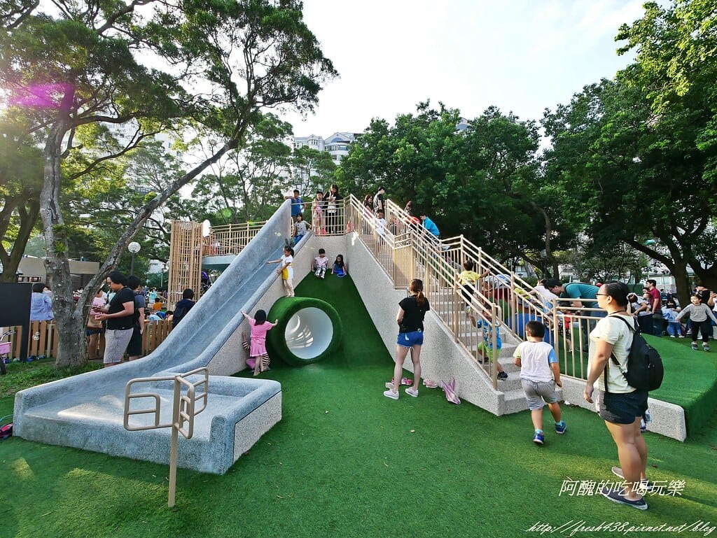 【新北特色公園】林口小熊公園/林口公鄰23公園,超可愛的小熊共融遊戲場,設備完善、林木成蔭,還可野餐哦! - 第15張圖 P1440327