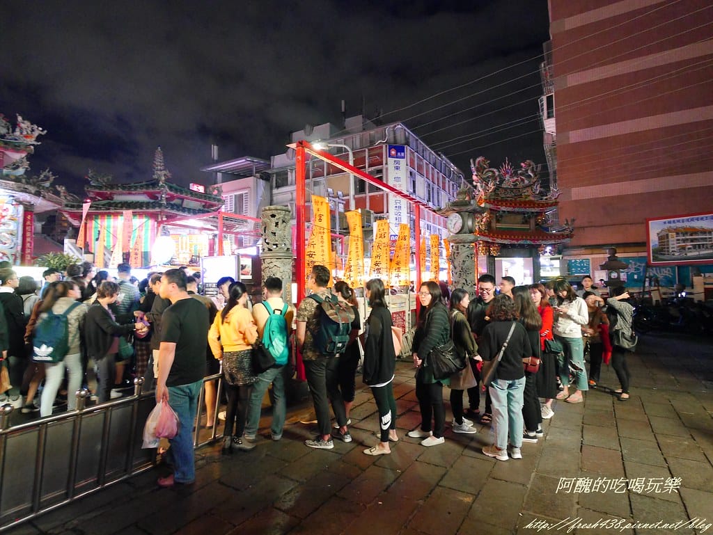 【士林美食推薦】斌大腸包小腸(士林廟口旗艦店),榮獲2018米其林餐盤美食推薦,士林夜市必吃的銅板美食! - 第5張圖 P2430278