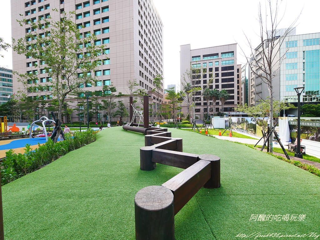 【台北免費景點】內湖大港墘公園,高達2.5公頃,設有共融遊戲場,可嬉戲、能野餐,快來這裡放風吧! - 第24張圖 P1390668