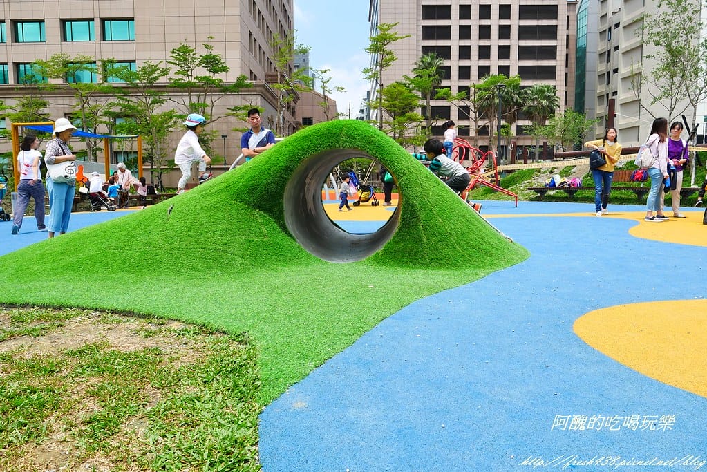 【台北免費景點】內湖大港墘公園,高達2.5公頃,設有共融遊戲場,可嬉戲、能野餐,快來這裡放風吧! - 第13張圖 P1370187