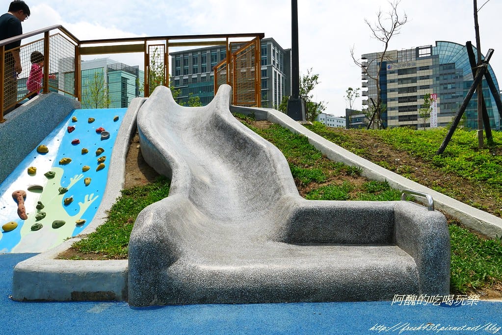 【台北免費景點】內湖大港墘公園,高達2.5公頃,設有共融遊戲場,可嬉戲、能野餐,快來這裡放風吧! - 第10張圖 P1370208