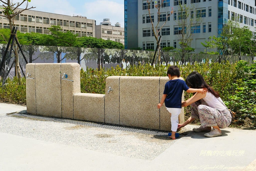 【台北免費景點】內湖大港墘公園,高達2.5公頃,設有共融遊戲場,可嬉戲、能野餐,快來這裡放風吧! - 第29張圖 P1370219