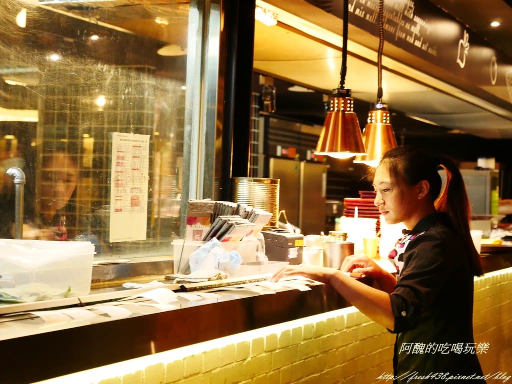 【新北美食推薦】樂尼尼林口國賓影城店,位於昕境廣場內,環境佳、餐點優,適合親友聚餐的好所在。 - 第22張圖 P1470575