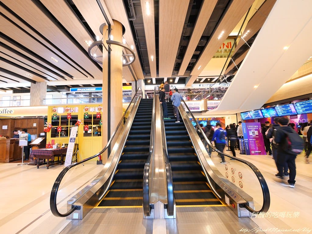 【新北美食推薦】樂尼尼林口國賓影城店,位於昕境廣場內,環境佳、餐點優,適合親友聚餐的好所在。 - 第8張圖 P1000494