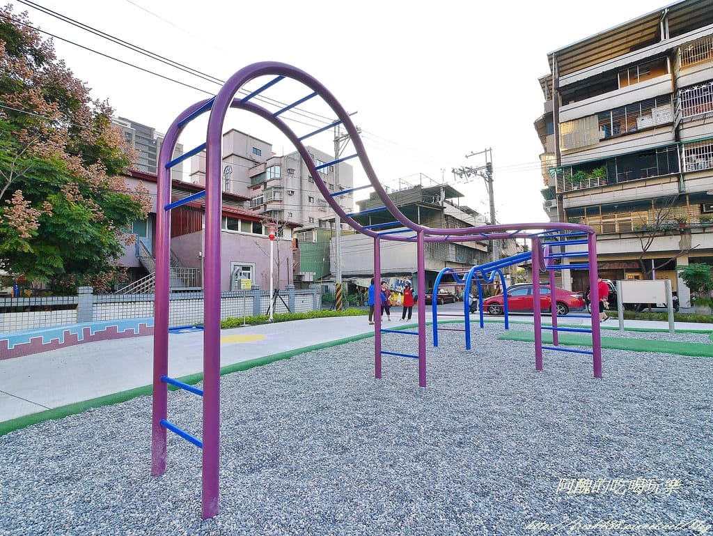【新北特色公園】樹林東昇公園,超有趣的銀河主題公園,星際探險就此啟航! - 第24張圖 P2430217 (2)