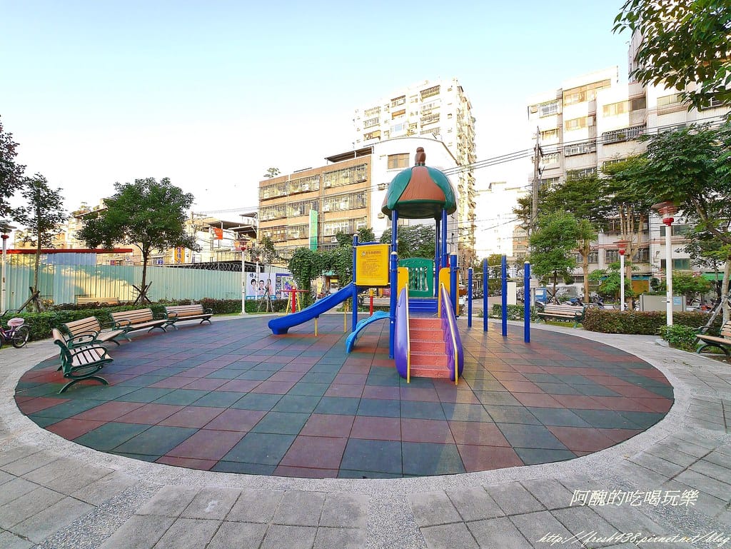 【新北特色公園】樹林東昇公園,超有趣的銀河主題公園,星際探險就此啟航! - 第5張圖 P2430185 (2)