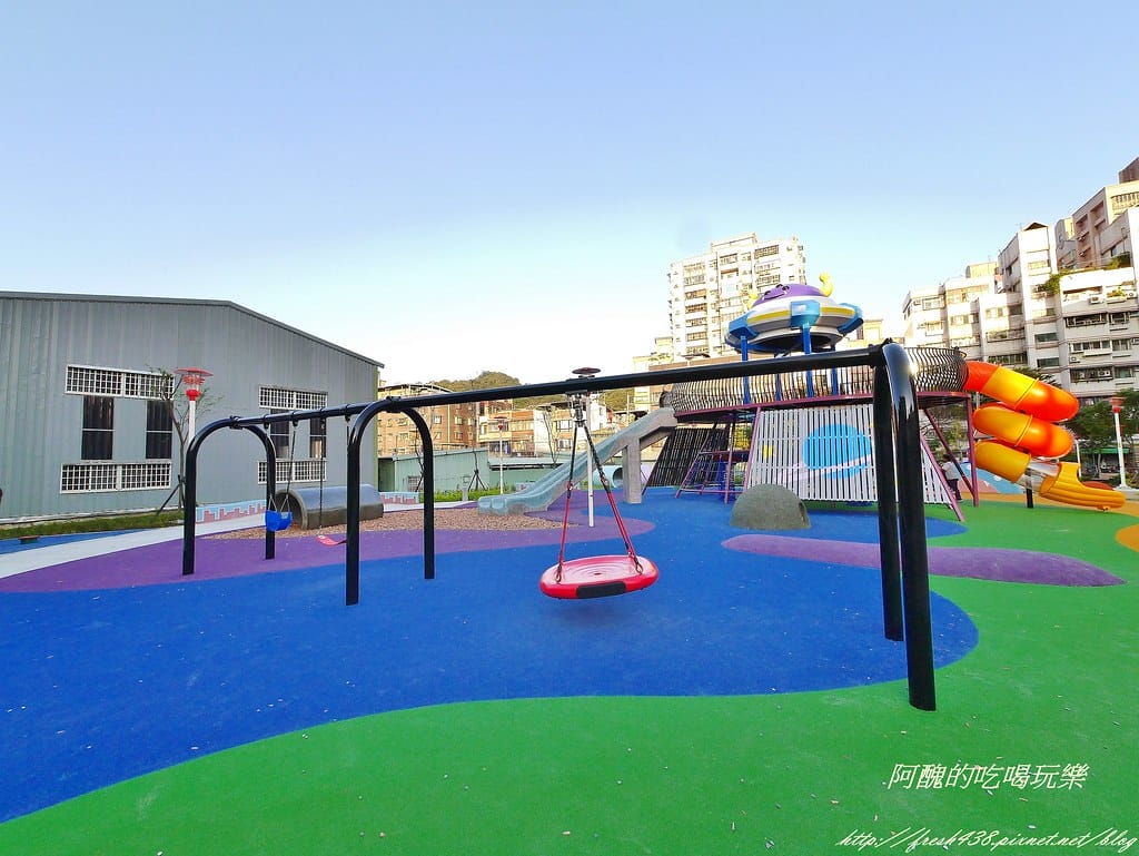 【新北特色公園】樹林東昇公園,超有趣的銀河主題公園,星際探險就此啟航! - 第26張圖 P2430192 (2)