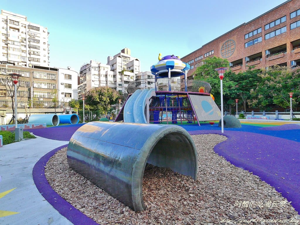 【新北特色公園】樹林東昇公園,超有趣的銀河主題公園,星際探險就此啟航! - 第19張圖 P2430220 (2)