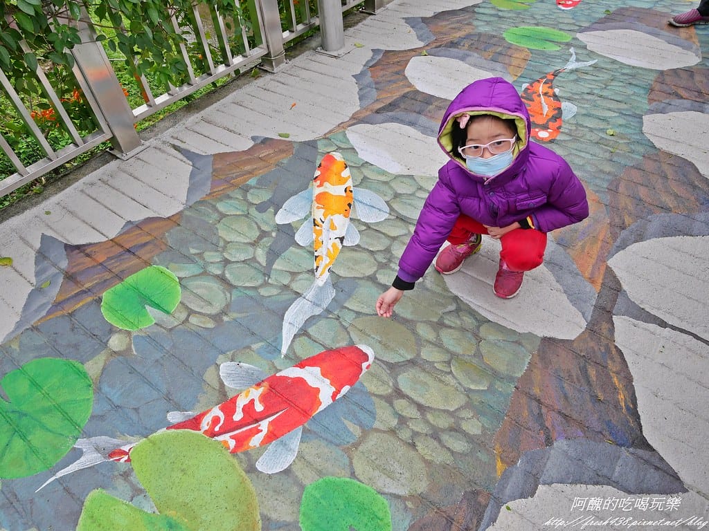【新北特色公園】鶯歌永吉公園,3D立體彩繪步道超有趣,還有籃球場、遊戲區、體健廣場,IG打卡新景點。 - 第14張圖 P1001369